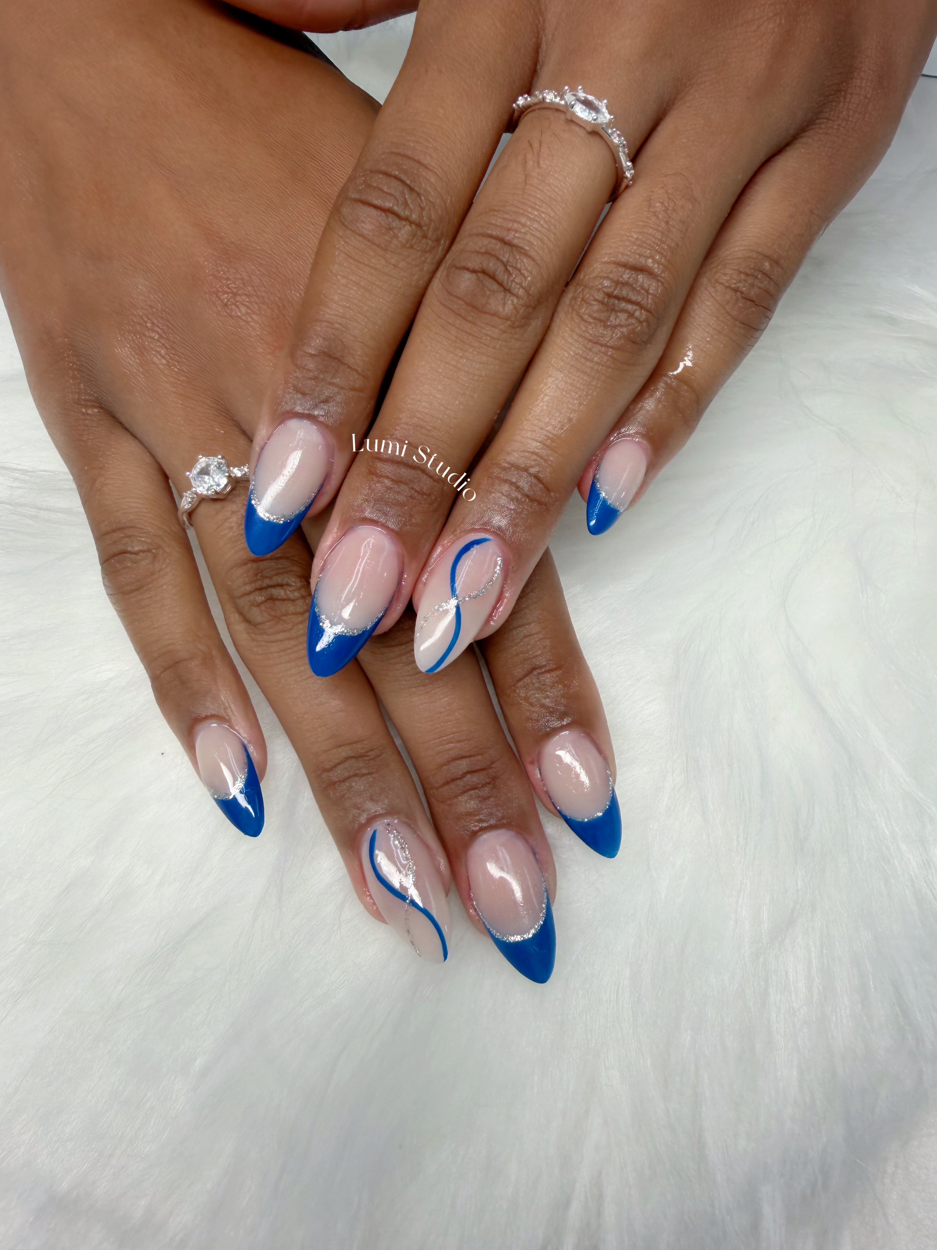 Long almond nails 